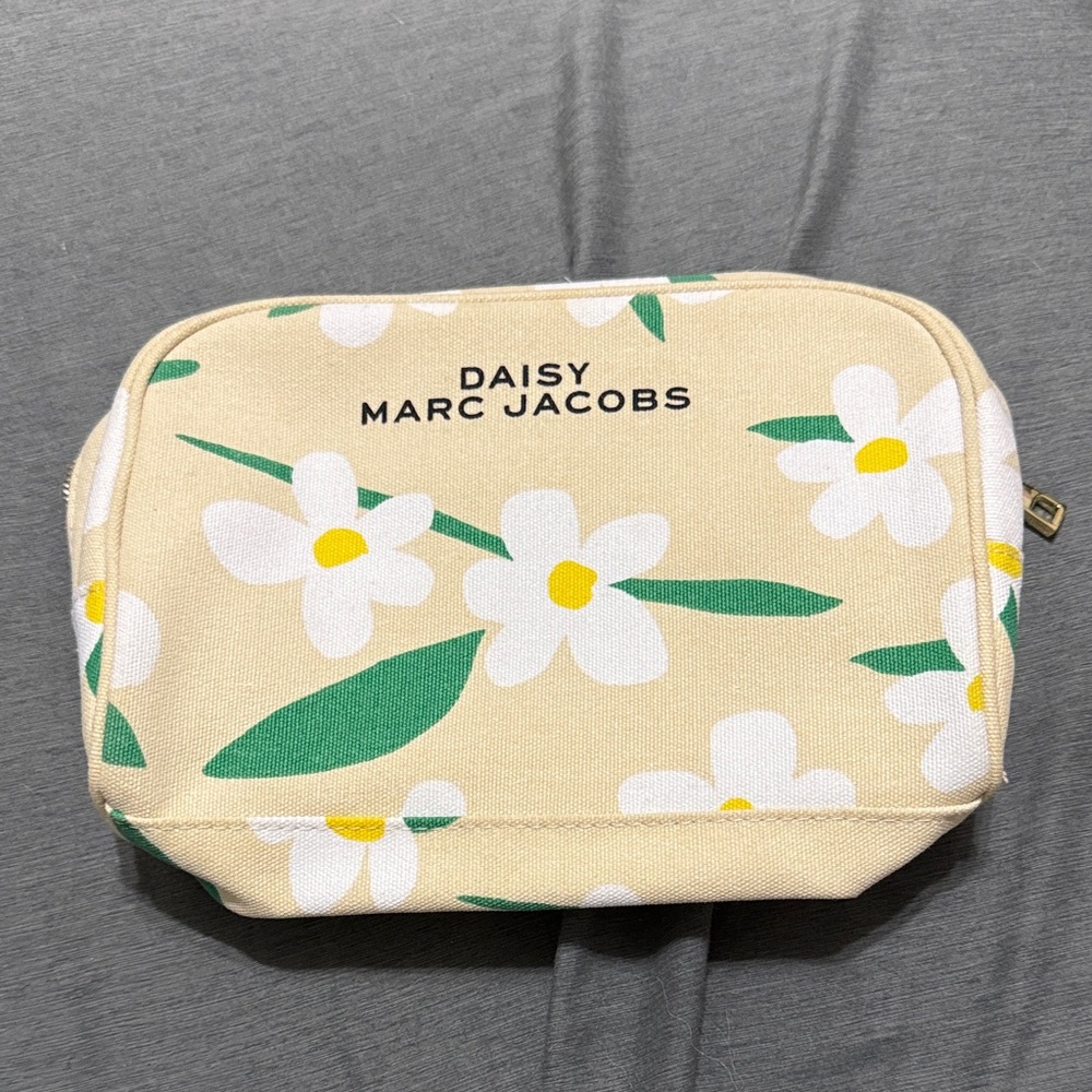 Marc Jacobs Beige Floral Make Up Pouch
